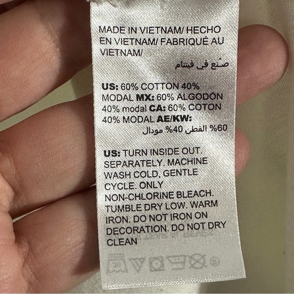 Chico's sz 2 (lg.) long sleeved tee shirt, off white, abstract design, fall - Picture 5 of 8